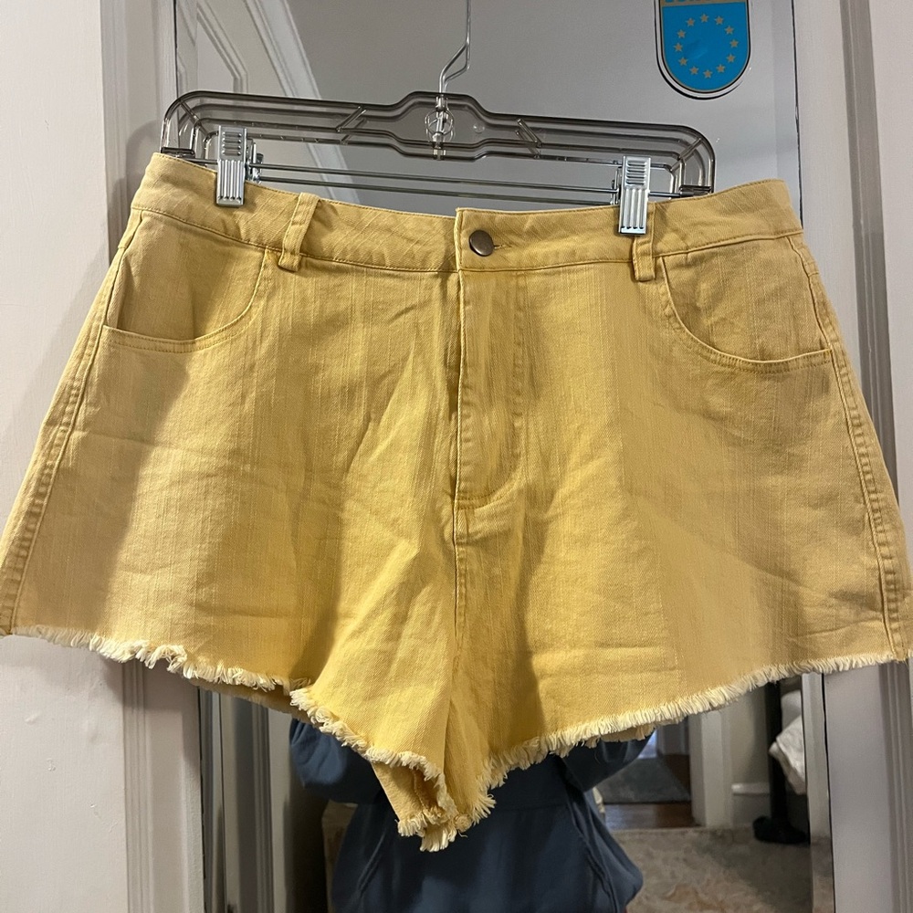 Sadie & Sage Yellow Jean Shorts with Frayed Hem